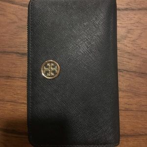 Tory Burch Robinson ZIP Continental Wallet